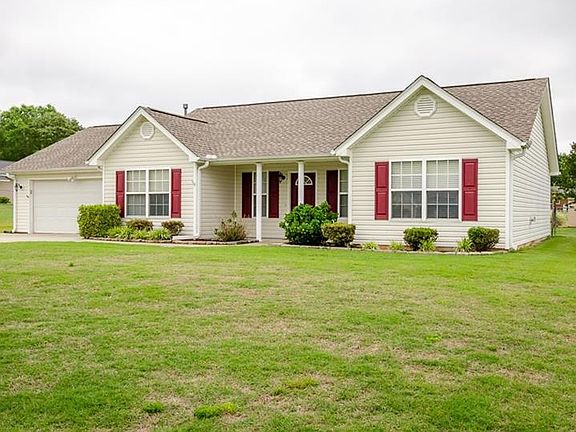 2nd image of 118 Sunny Hill Ln