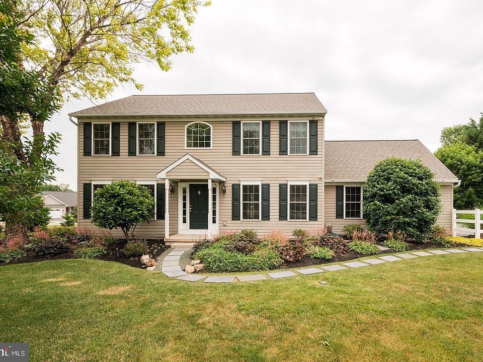 1st image of 116 Cooper Ln