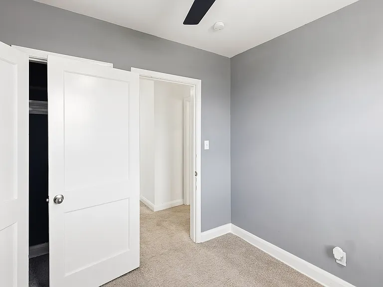 Bedroom 3 (alt view)