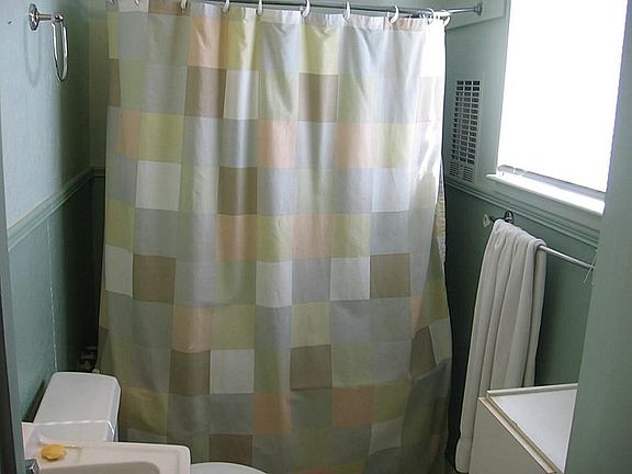 4th image of 16708 Montego Way