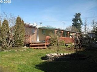 127 Coos Bay Wagon Rd, Roseburg, OR 97471