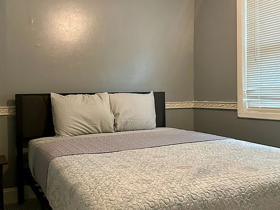 2nd image of 1164 Lake Shore Blvd #2