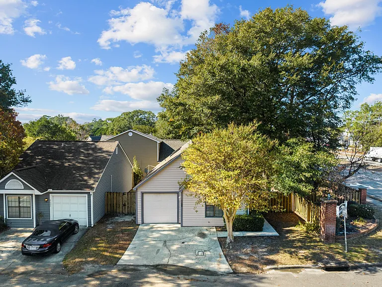 1160 Shipyard Blvd — Photo 4