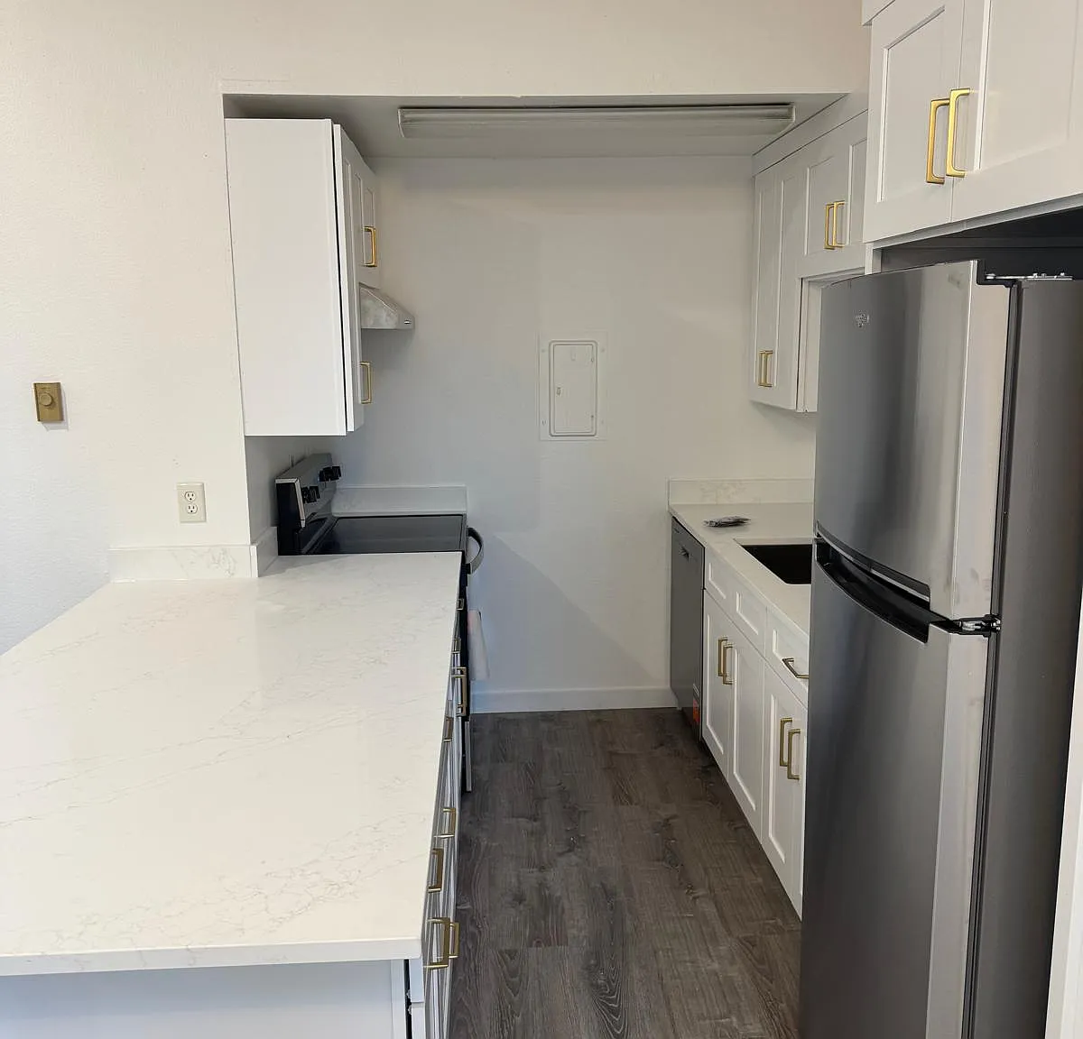 2 bed, 800 sqft, $2,000 — Photo 4