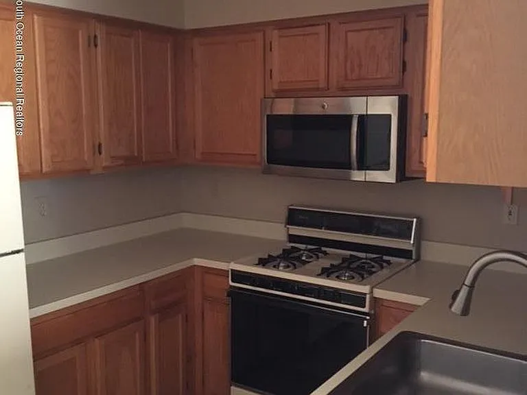 514 Tivoli Ct — Photo 5