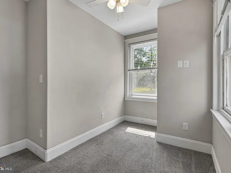1515 Butler Pike — Photo 38