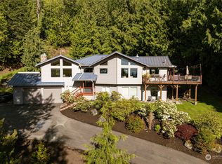 17361 Olympic Pl, Mount Vernon, WA 98274