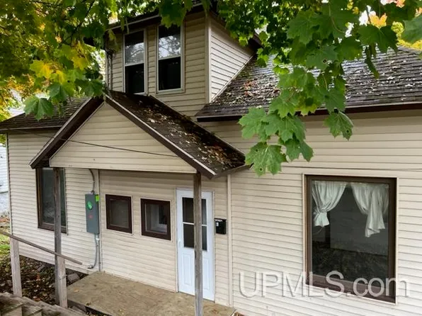 108 W Douglass Ave, Houghton, MI 49931