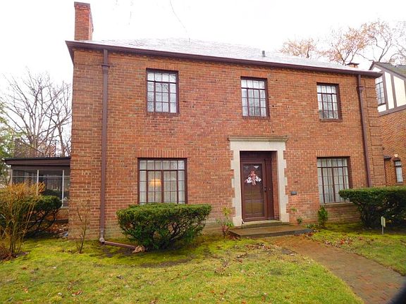 2nd image of 3105 Kenwood Blvd