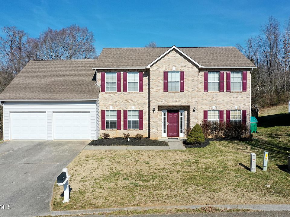 1st image of 714 Fox Landing Ln