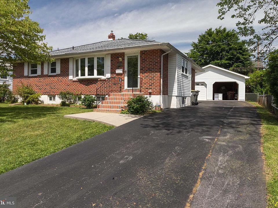 1st image of 2429 W Eric Dr