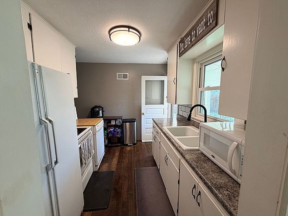 5th image of 407 S 13th St