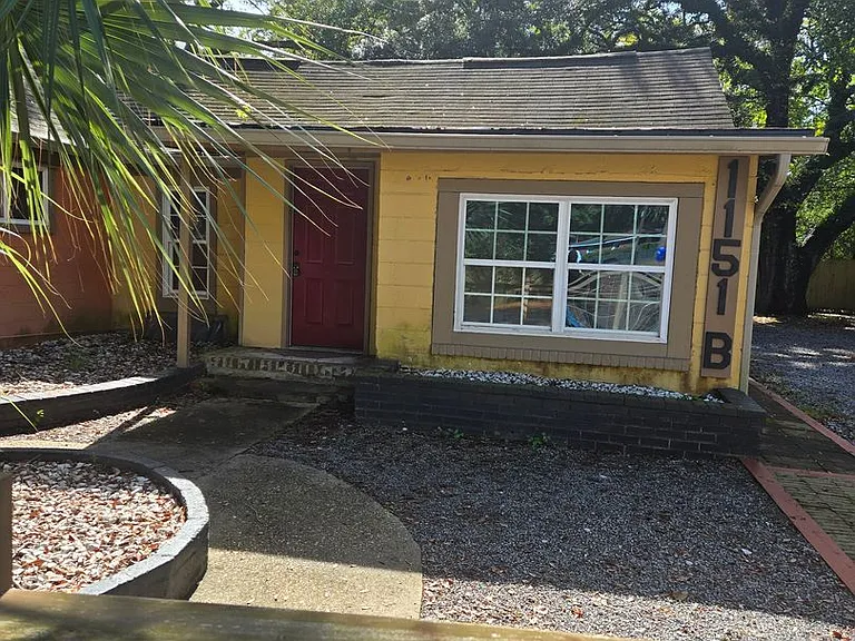 1151 Bexley St — Photo 7