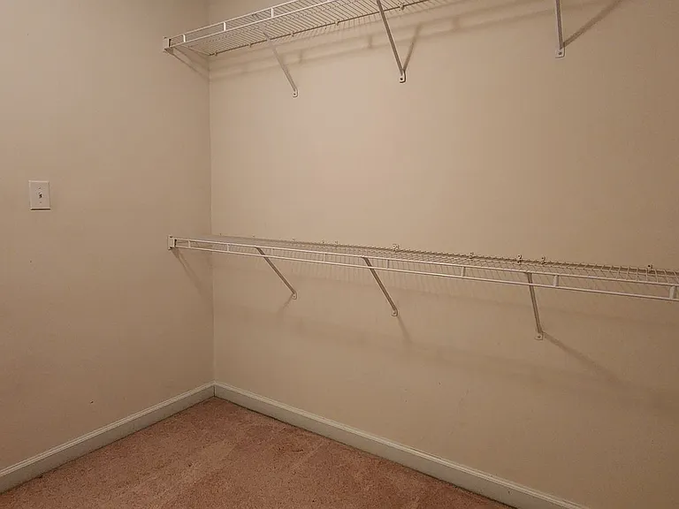 302 Savannah Dr — Photo 22
