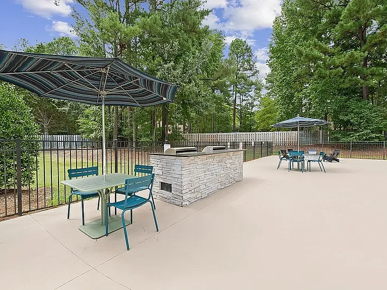 The Apartments at Midtown 501 — Photo 4