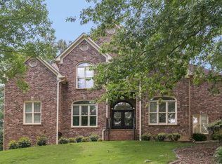 639 Trace Crossings Trl, Hoover, AL 35244