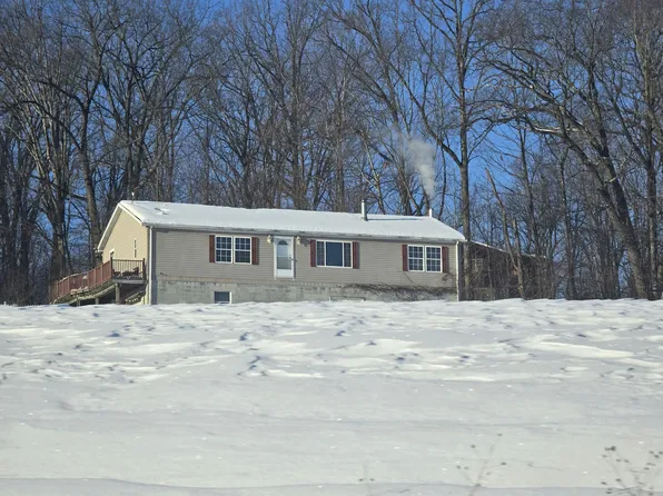 166 Kelly Dr, East Freedom, PA 16637