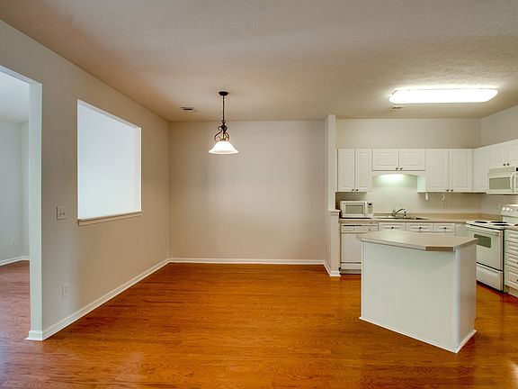 Kitchen/dining area
