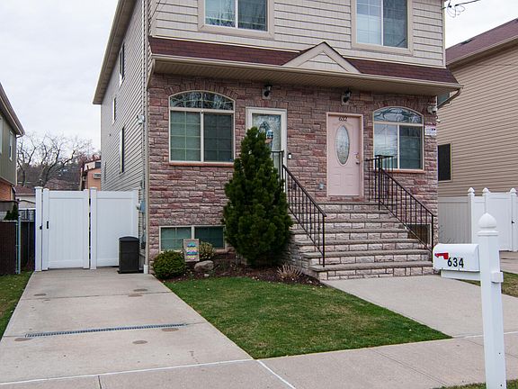 2nd image of 634 Britton Ave