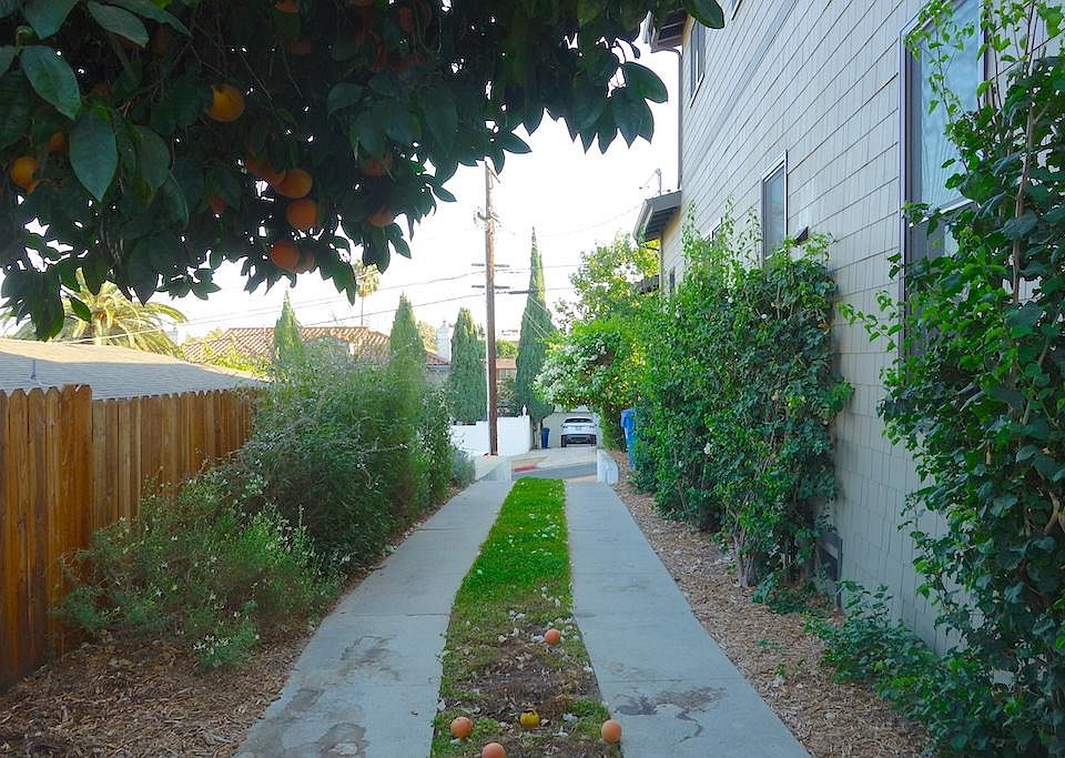 1st image of 4365 Clayton Ave