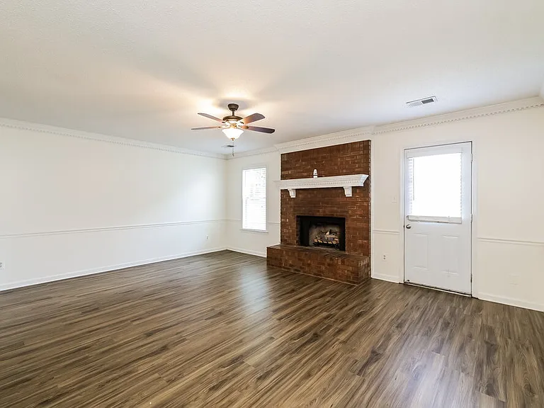 7549 Clarkfield Pl — Photo 4