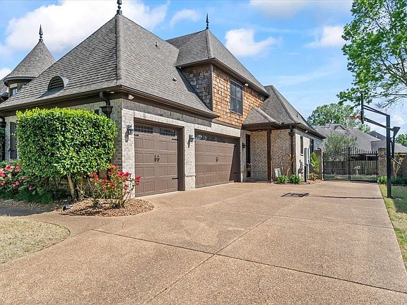 3rd image of 1113 Old Hearthstone Cir W