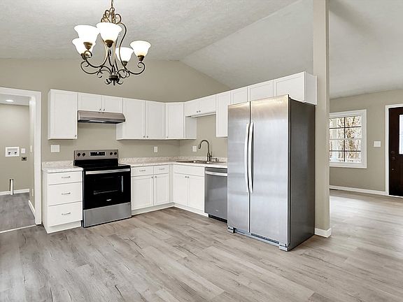 4th image of 4332 S County Road 300 W