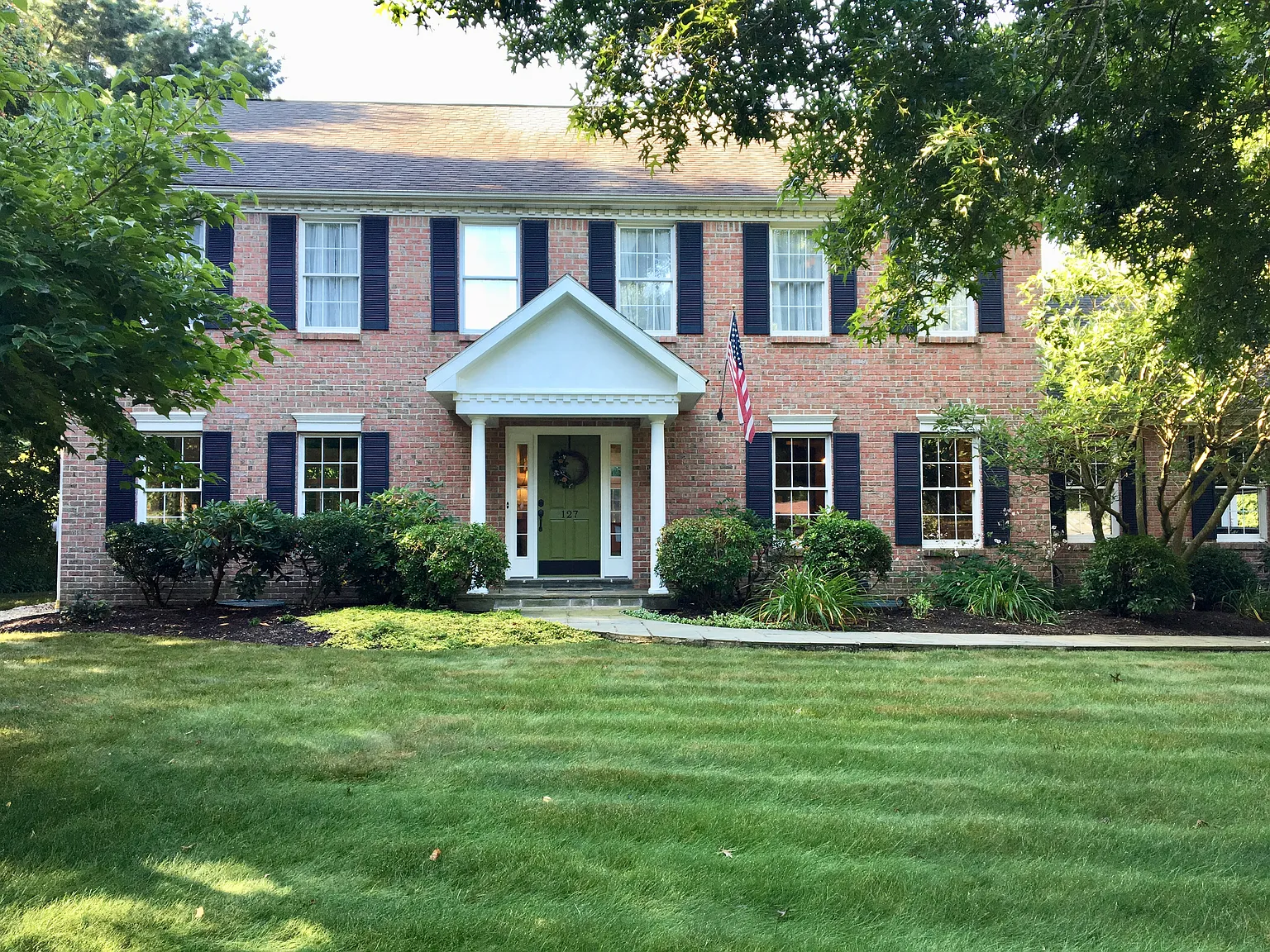 127 Mountain Laurel Dr photo 1