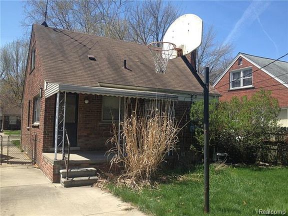 2nd image of 20639 Kenmore Ave