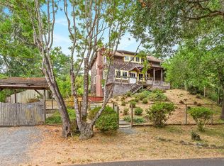 5 Cameron St, Inverness, CA 94937