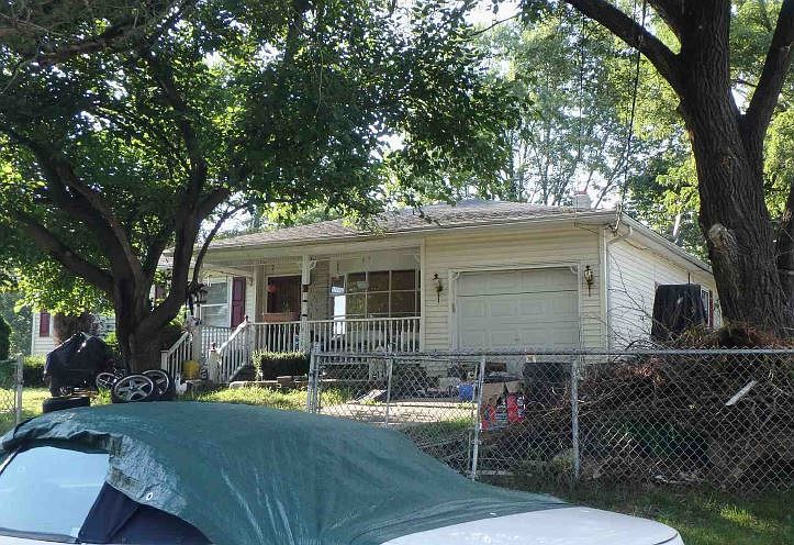 2nd image of 304 Quigley Ave