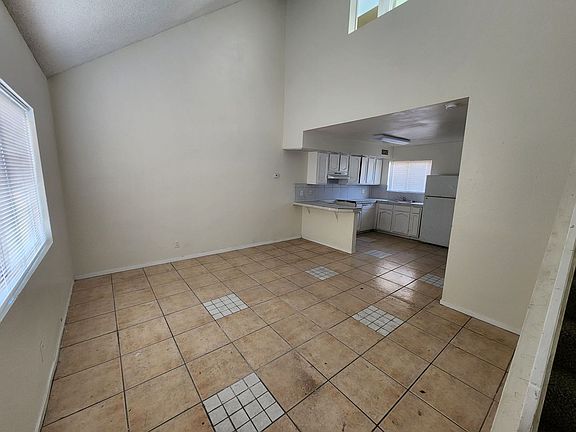 4th image of 5147 Greene Ln APT C
