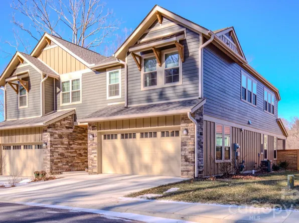 560 Sweet Birch Park Ln, Black Mountain, NC 28711