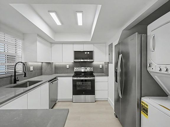 2nd image of 12224 SW 52nd Pl