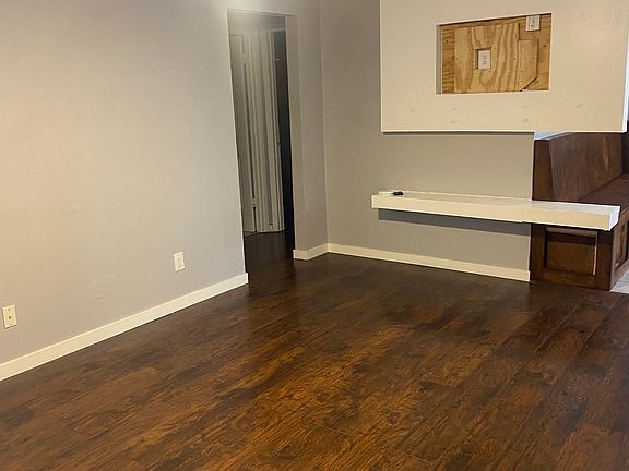 2nd image of 9827 86th St