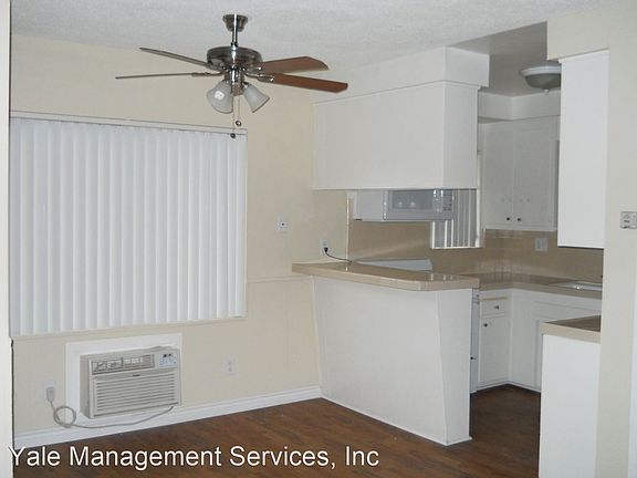 5th image of 7531 Canby Ave APT 12a