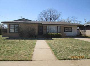 301 Juanita St, Plainview, TX 79072