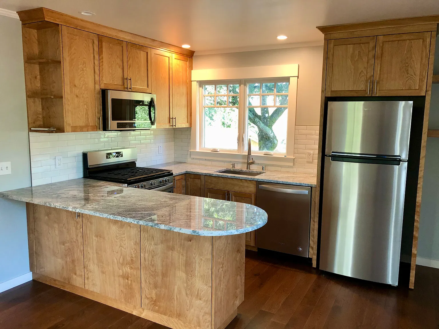 1 bed, 587 sqft, $1,675 — Photo 2