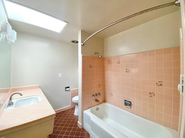8347 Wabash Ave S — Photo 9
