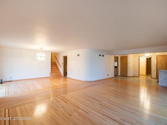 5th image of 6700 N Longmeadow Ave