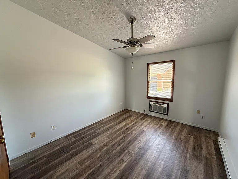 1565 Windridge Pl #D — Photo 10