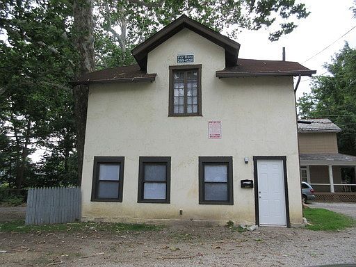 1st image of 2263 Indianola Ave #2263