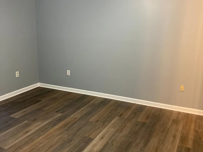 1089 S Confederate Dr — Photo 2