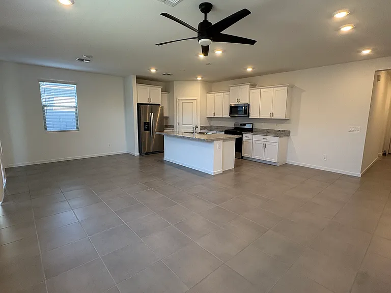 16016 W Buckskin Trl — Photo 10