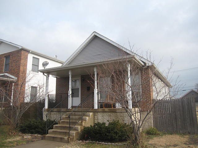 1st image of 3819 Carey St