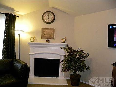 1st image of 310 Mesa Verde Way