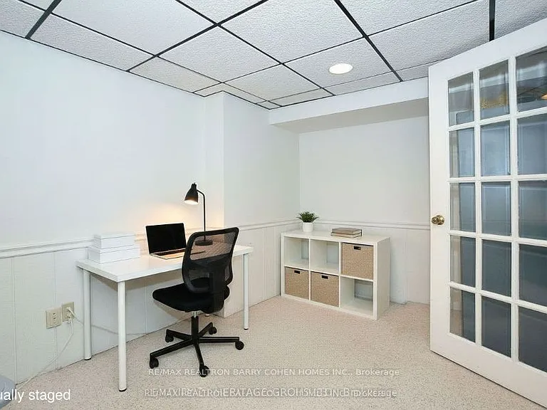 130 Grandview Ave — Photo 13