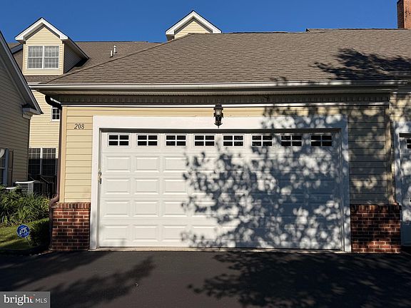 3rd image of 208 Paxon Aly #50