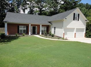 142 Candle Ln, Dallas, GA 30132