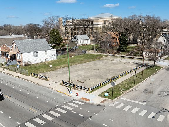 3rd image of 6151 S Damen Ave